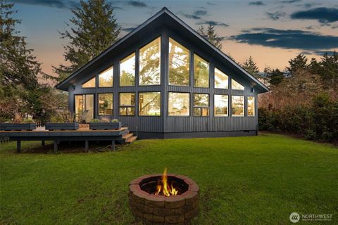 147 Octopus Avenue NE Ocean Shores WA 98569