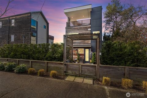 Photo of 6217 Flora Avenue S, Seattle, WA 98108 (MLS # 2481888)