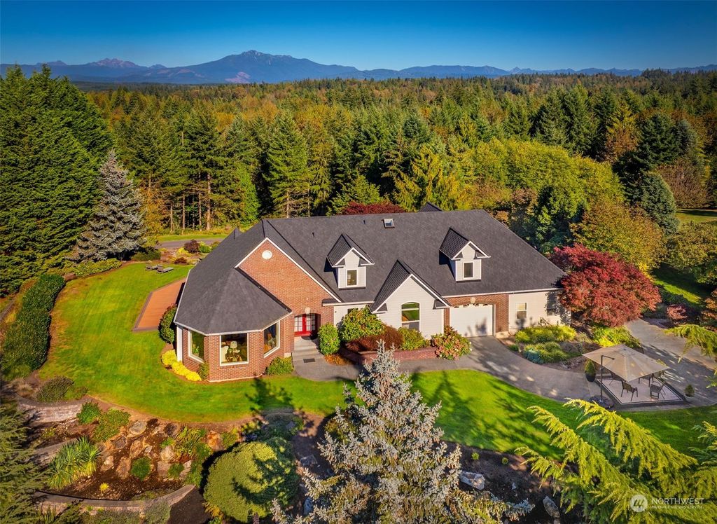 Photo of 2111 157th Avenue SE, Snohomish, WA 98290 (MLS # 2293557)