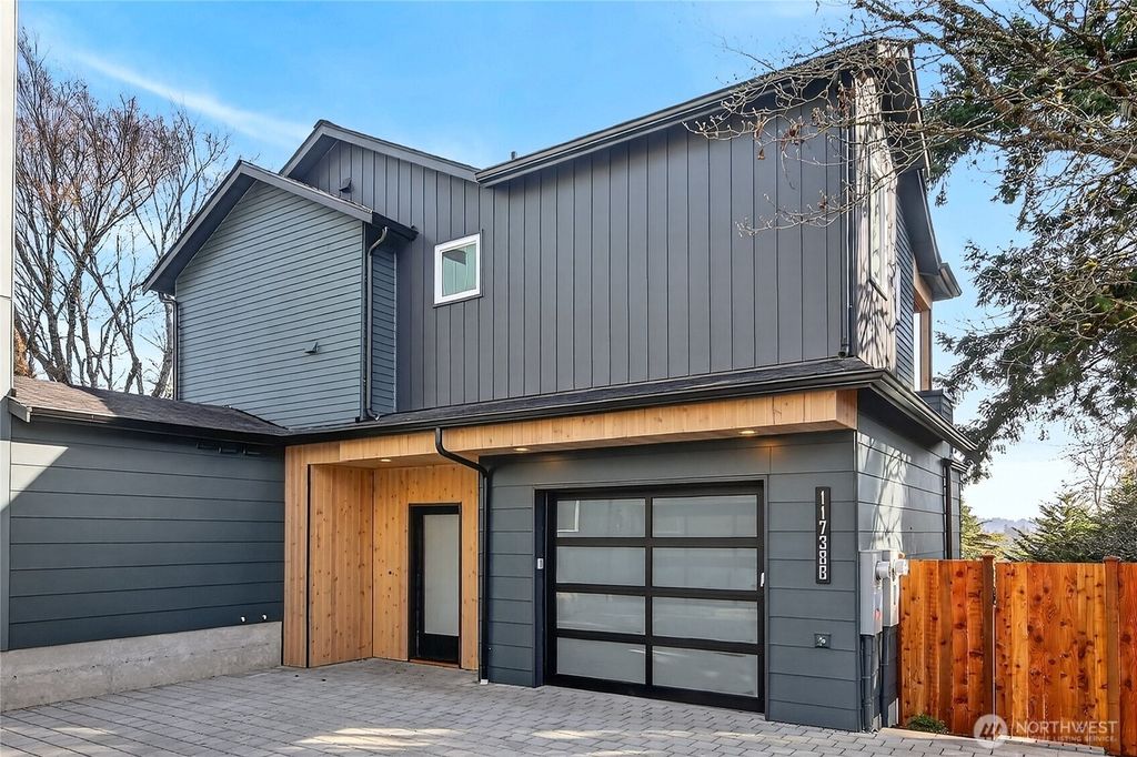 Photo of 11738 -B 23rd Avenue NE, Seattle, WA 98125 (MLS # 2485190)