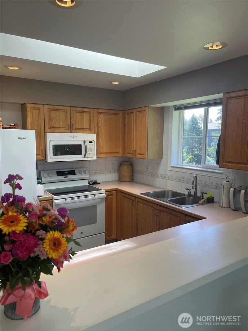 545 W Kellogg Road