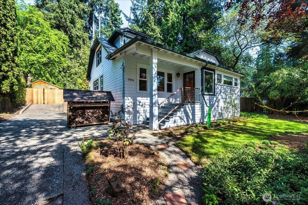 Photo of 17576 Ballinger Way NE, Lake Forest Park, WA 98155 (MLS # 2356330)