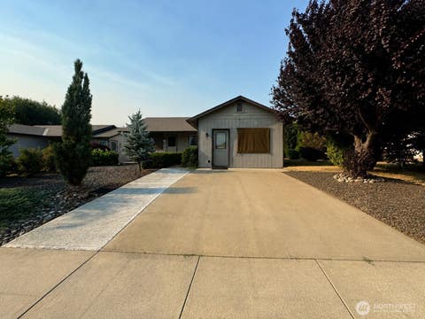 Photo of 807 E White Birch Avenue, Ellensburg, WA 98926 (MLS # 2567057)