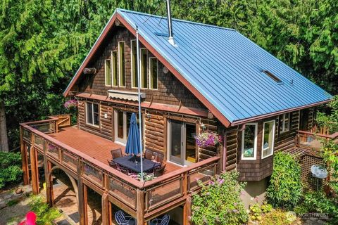 793 E Stadium Beach Road W Grapeview WA 98546