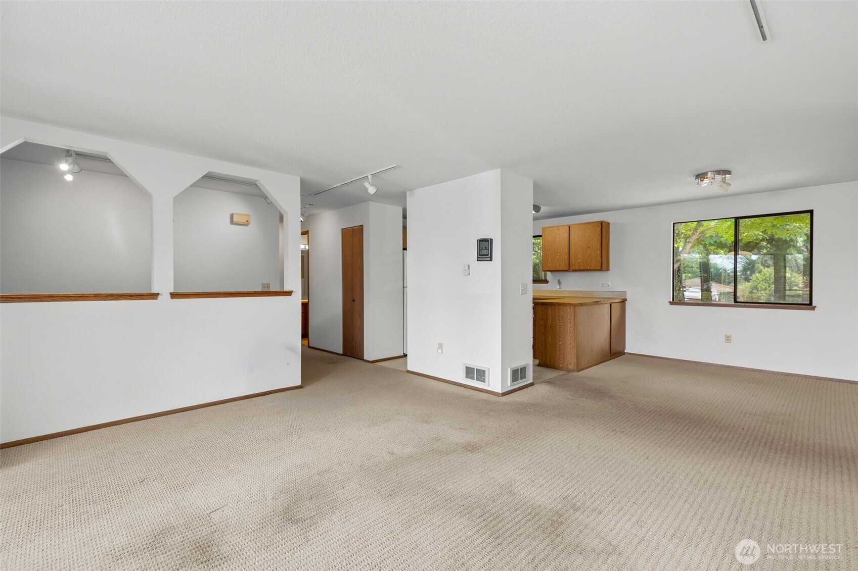 8111 NE 157th