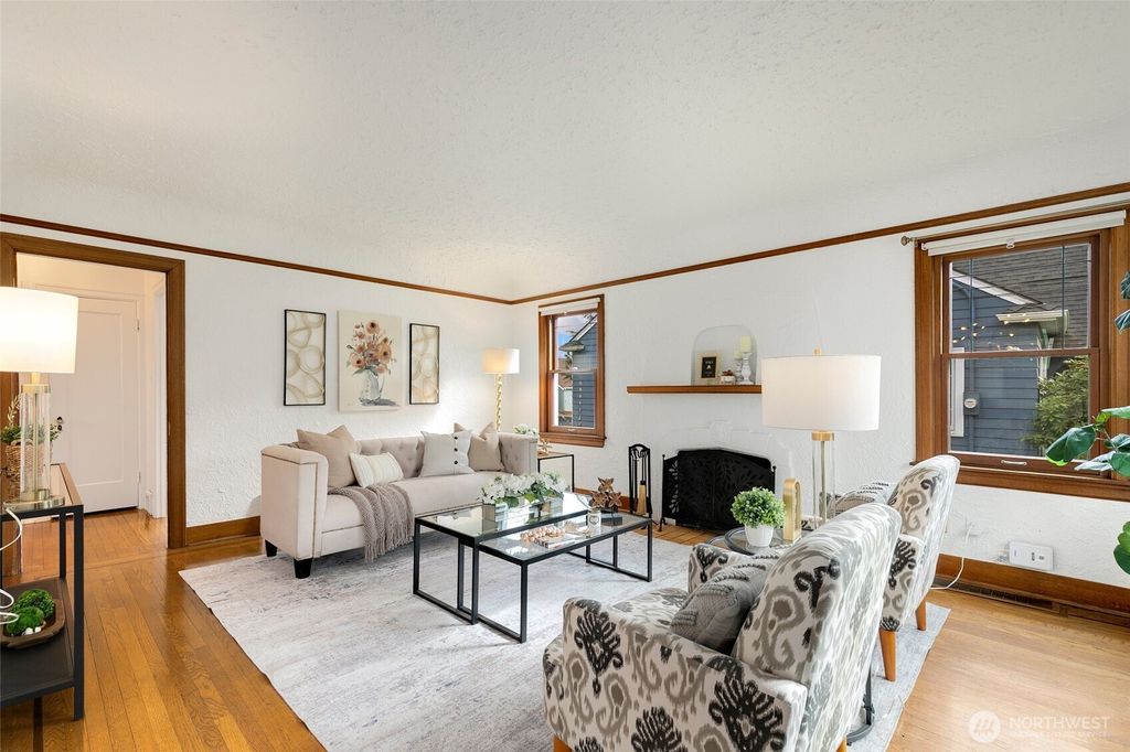 Photo of 7722 18th Avenue NE, Seattle, WA 98115 (MLS # 2490997)