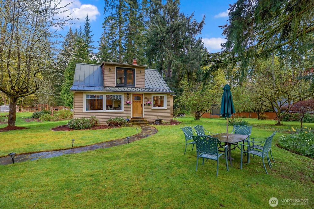 Photo of 16430 NE 172nd Place, Woodinville, WA 98072 (MLS # 2387853)