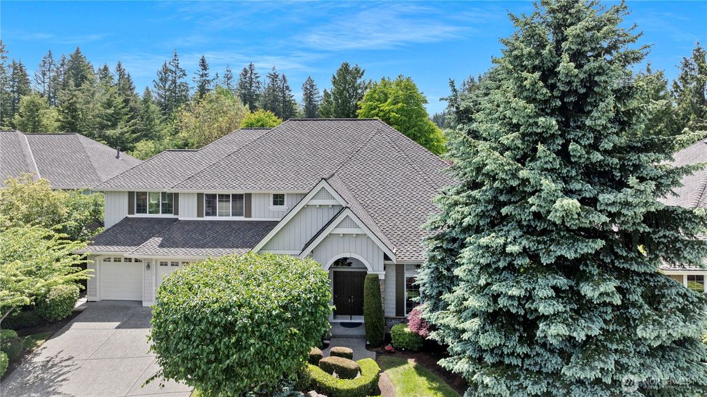 Photo of 25939 SE 22nd PL Pl, Sammamish, WA 98075 (MLS # 2439866)
