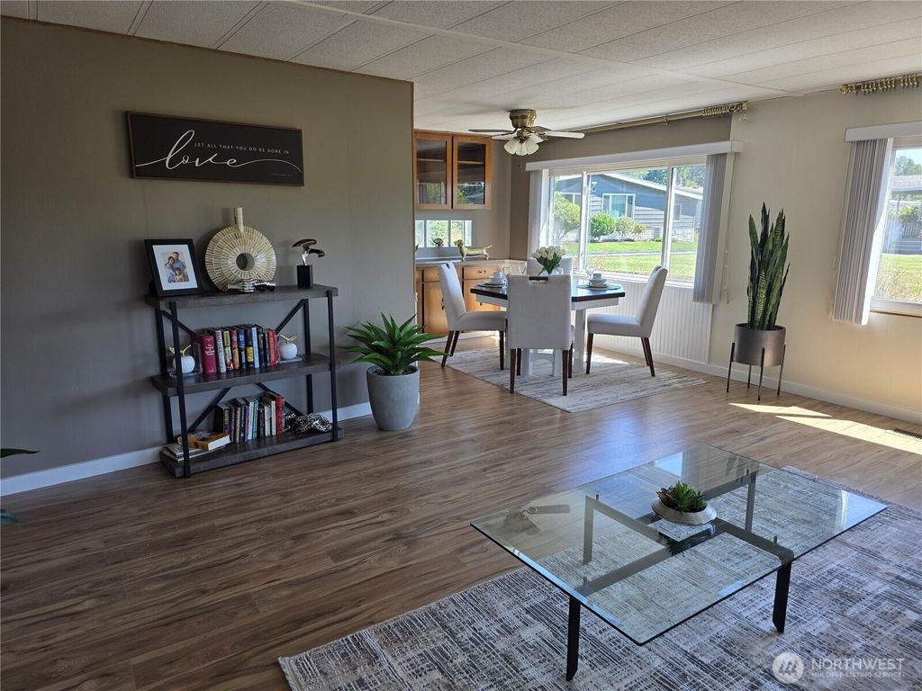 Photo of 1402 22nd Street NE #243, Auburn, WA 98002 (MLS # 2492159)