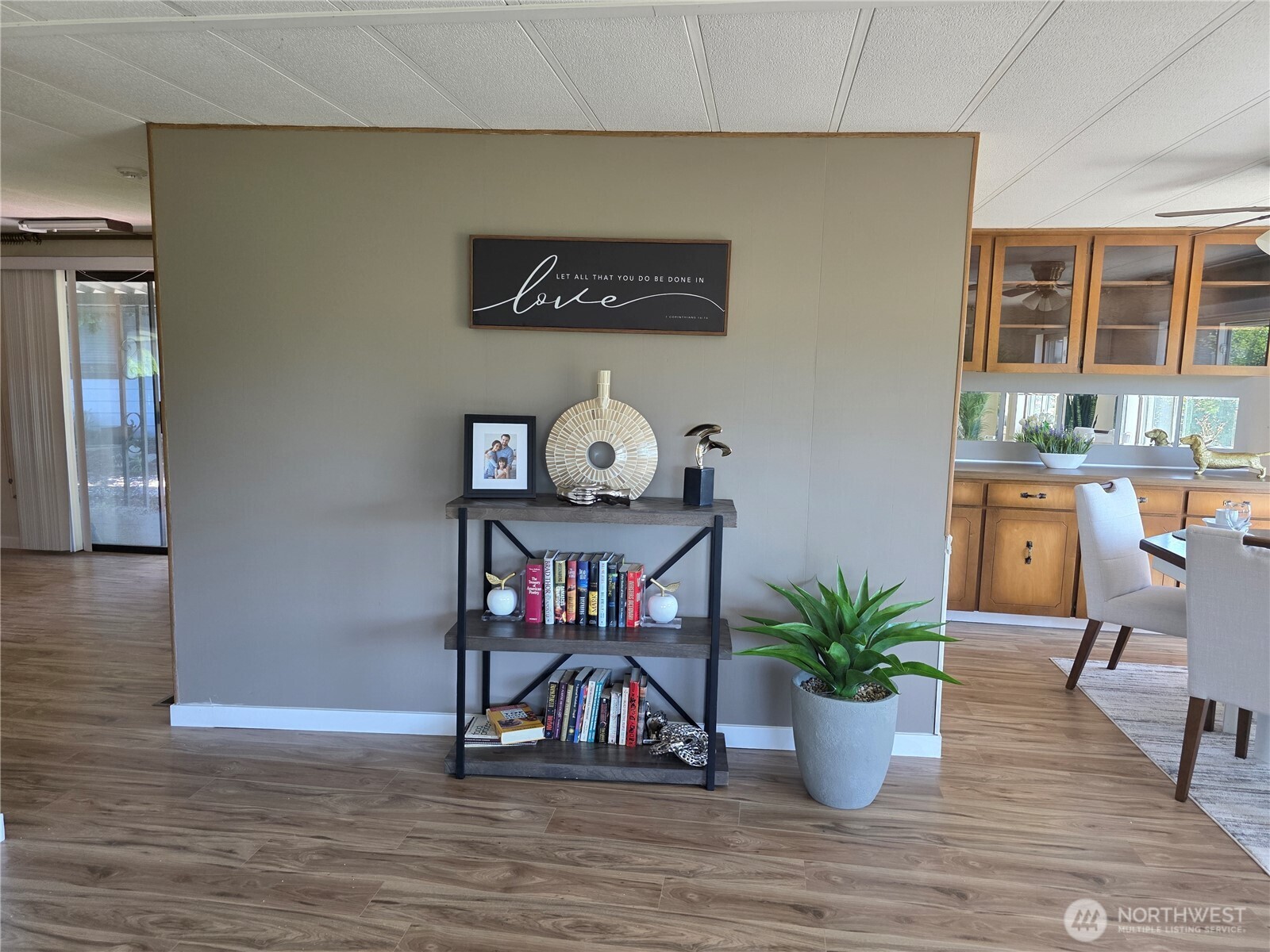 1402 22nd Street NE 243