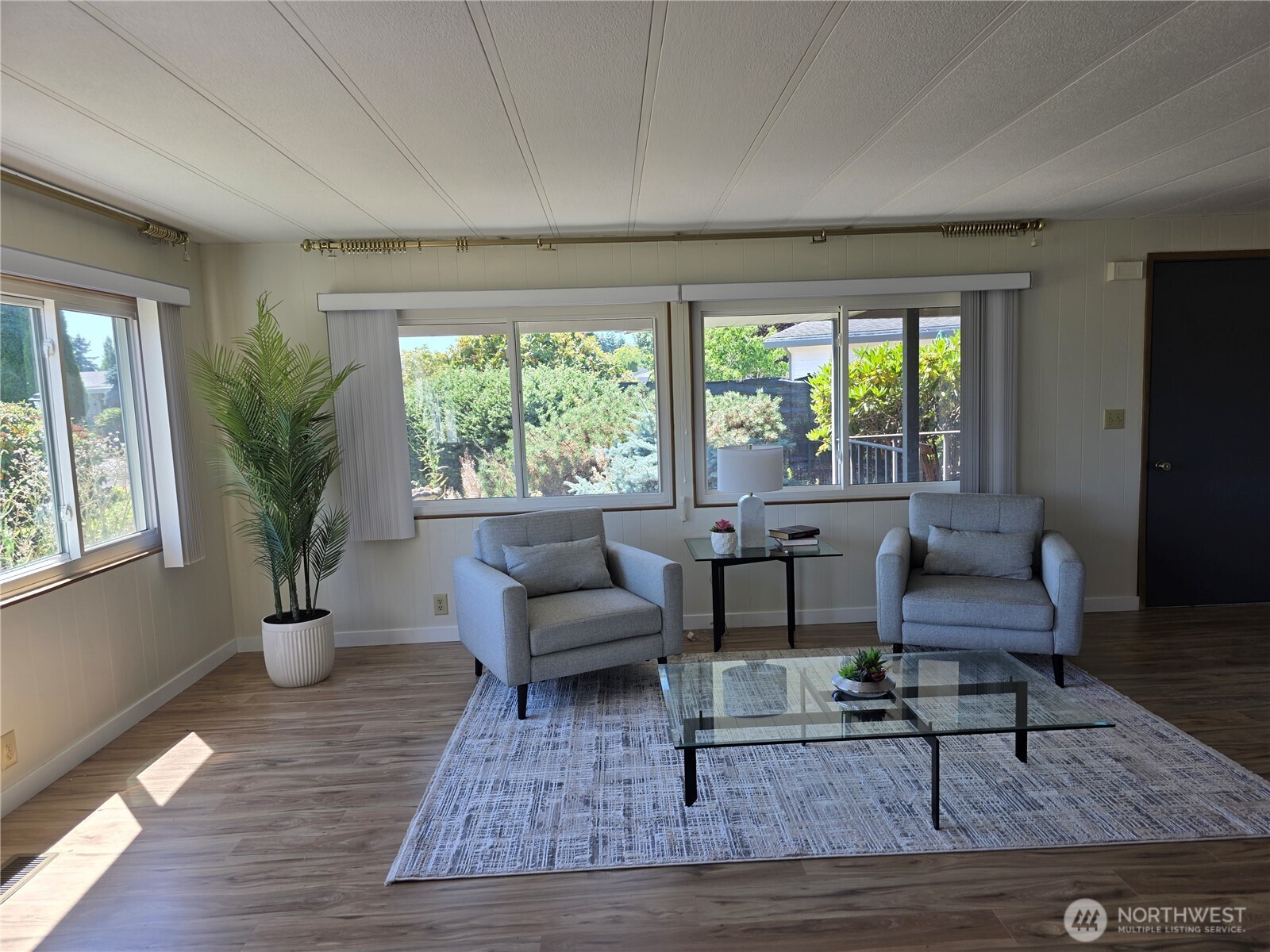 1402 22nd Street NE 243