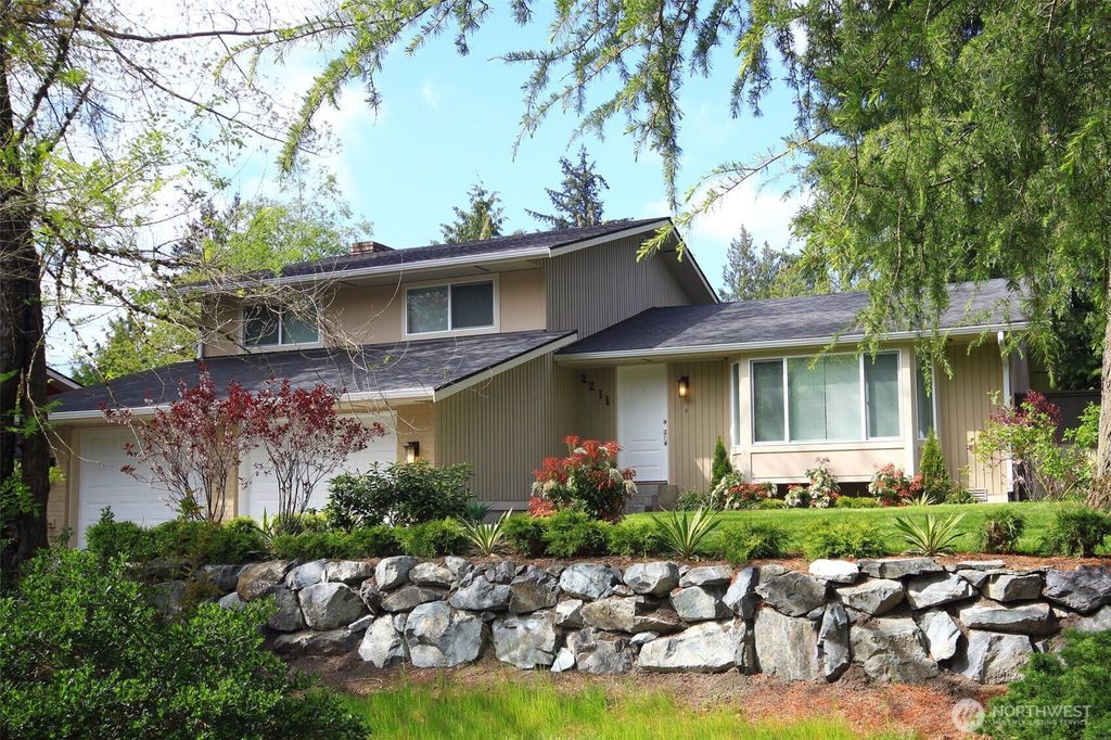 Photo of 2211 101st Place SE, Everett, WA 98208 (MLS # 2369632)