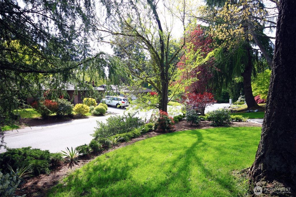 Photo of 2211 101st Place SE, Everett, WA 98208 (MLS # 2369632)