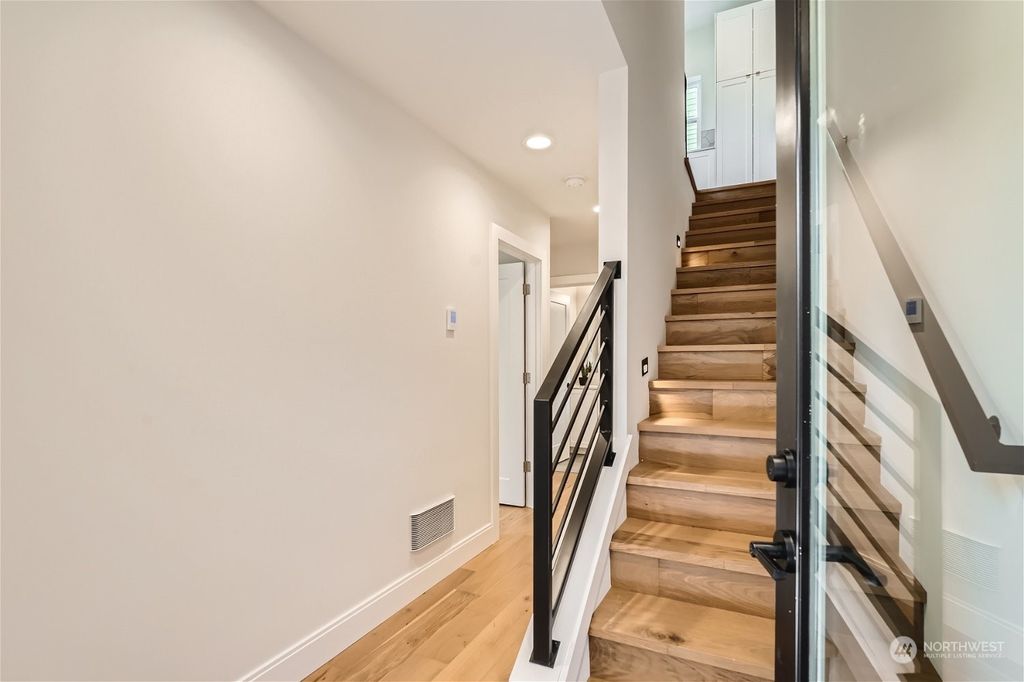 Photo of 1802 38th Avenue, Seattle, WA 98122 (MLS # 2070777)