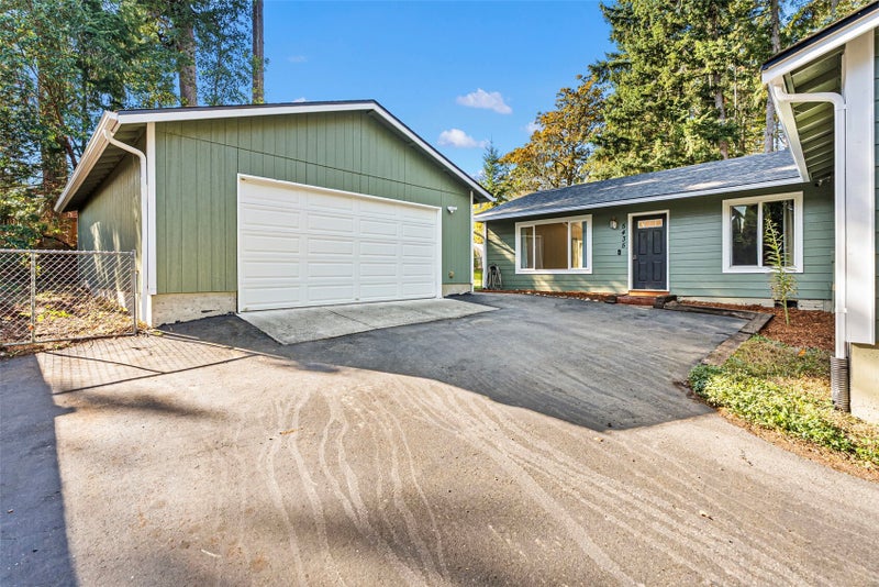 5435 Mustang Lane