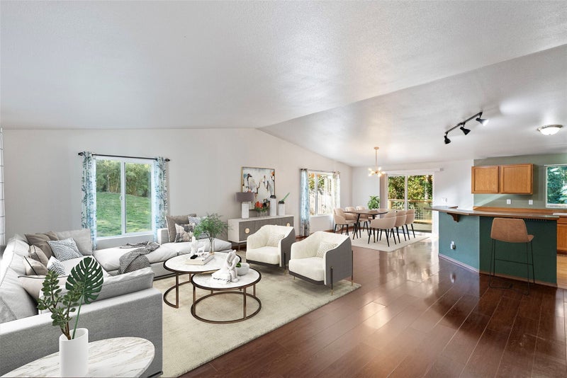 5435 Mustang Lane