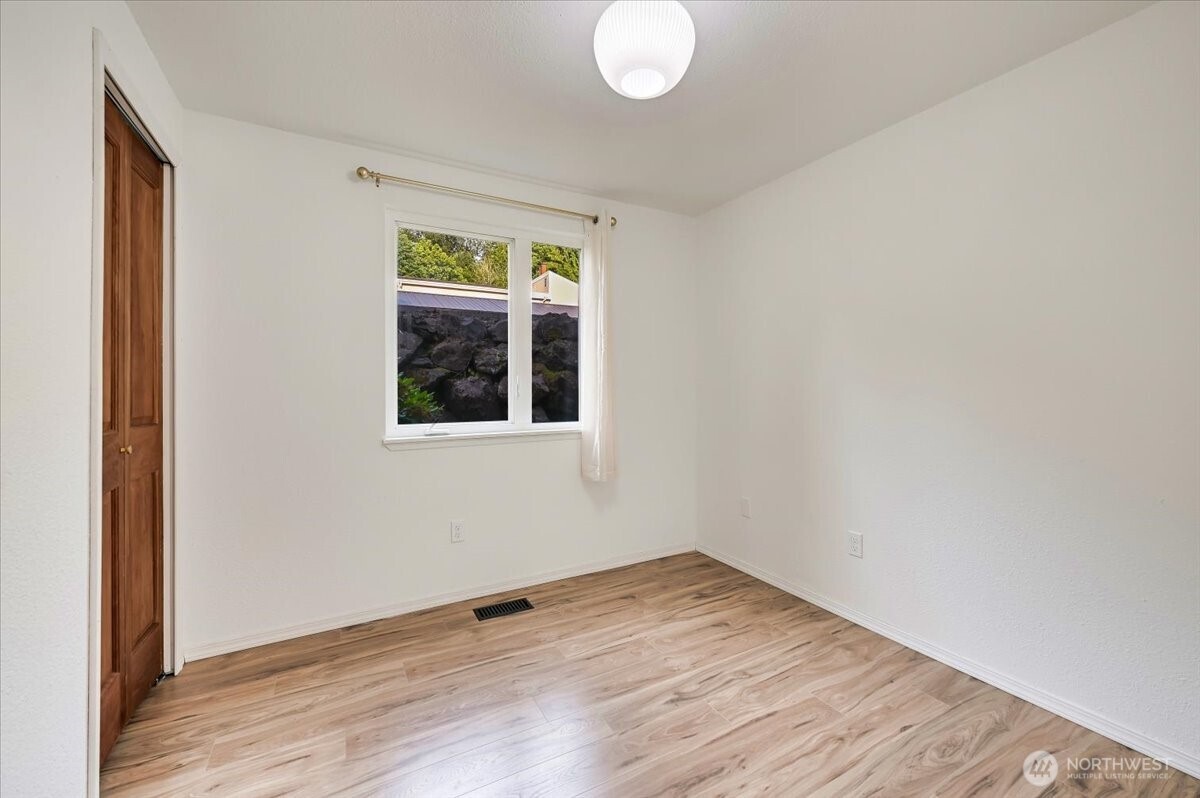 12712 NE 120th Street G1