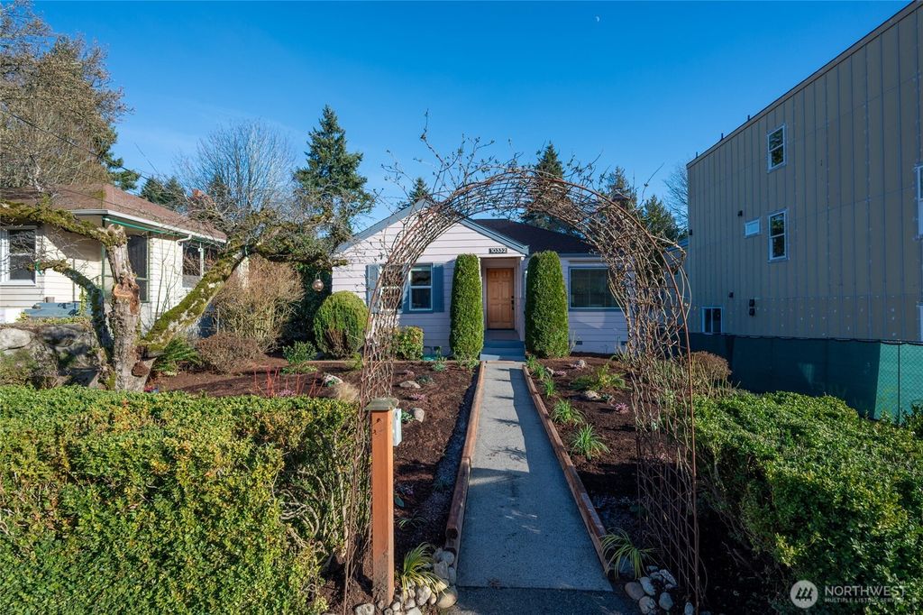 Photo of 10332 Ashworth Avenue N, Seattle, WA 98133 (MLS # 2472330)