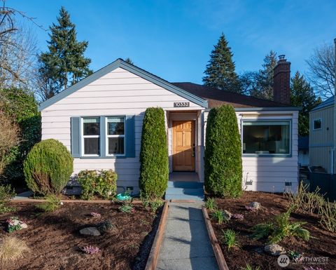 Photo of 10332 Ashworth Avenue N, Seattle, WA 98133 (MLS # 2472330)