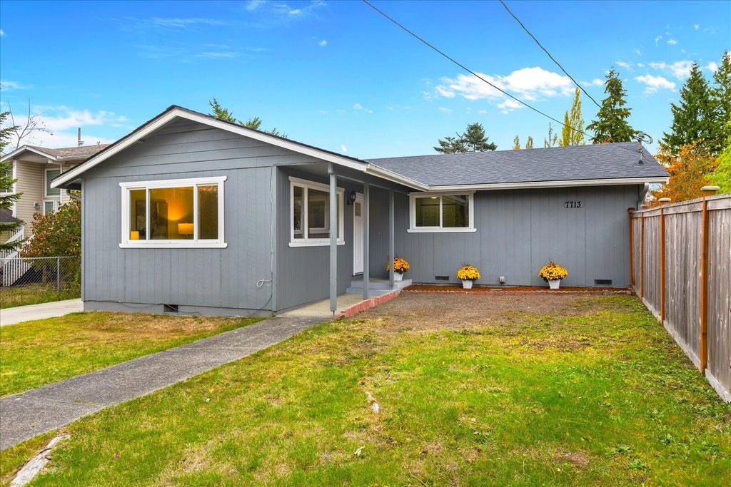 Photo of 7713 Beverly Blvd. BLVD, Everett, WA 98203 (MLS # 2597529)