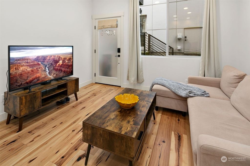 Photo of 1428 24th Avenue #B, Seattle, WA 98122 (MLS # 2195501)