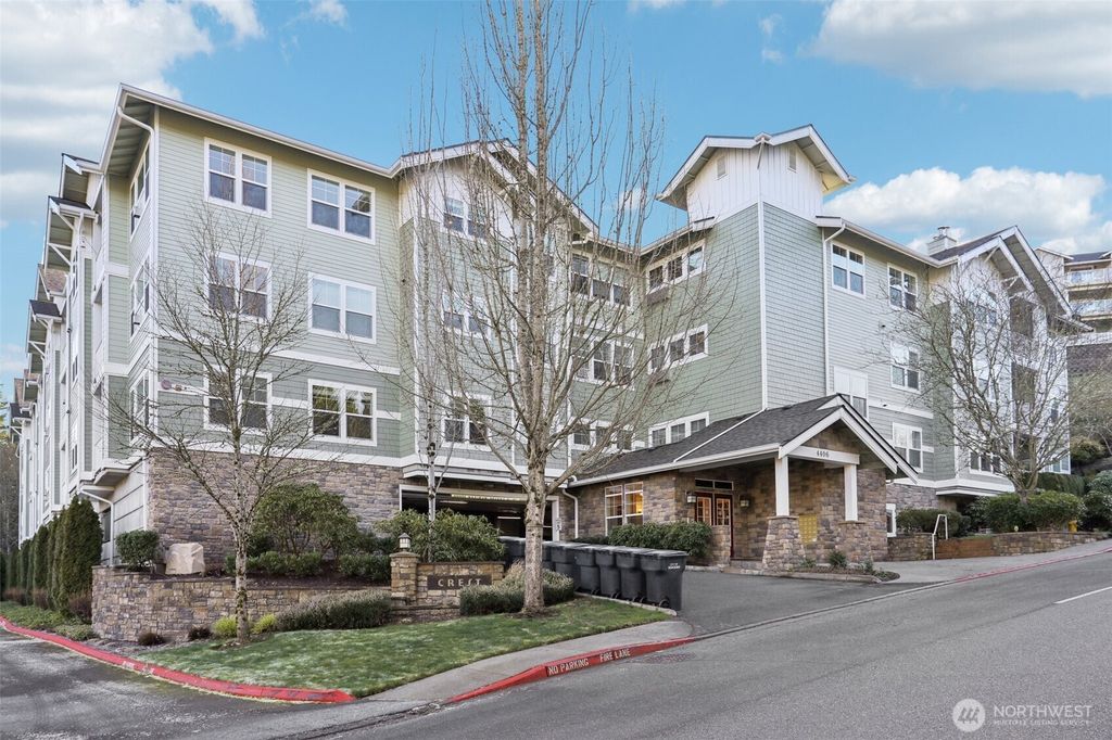 Photo of 4406 Providence Point Place SE #301, Issaquah, WA 98029 (MLS # 2468927)