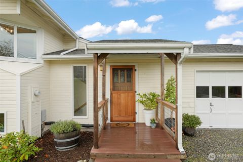 Photo of 650 NE Otis Street, Coupeville, WA 98239 (MLS # 2451038)