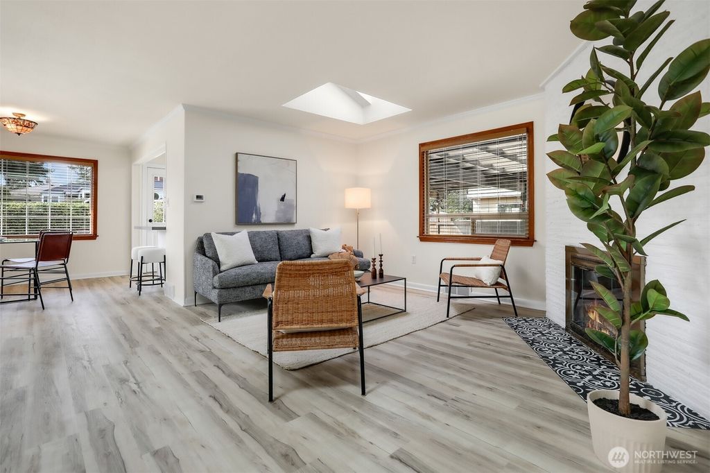 Photo of 506 N 143rd Street, Seattle, WA 98133 (MLS # 2354520)