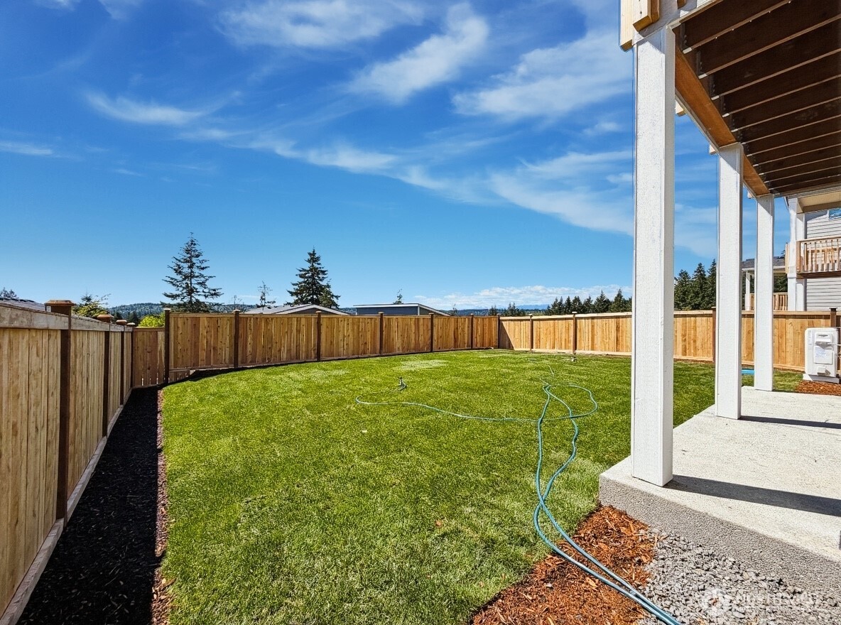 2067 NE Norseman Way