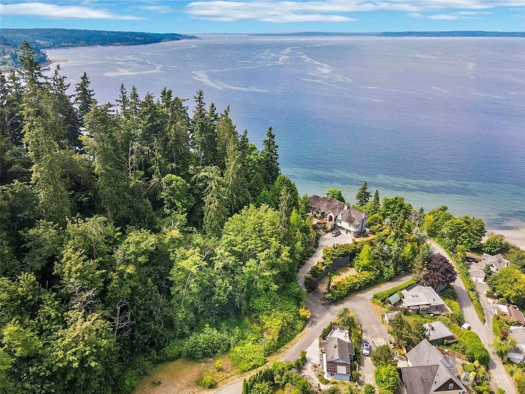 Photo of 72 xx Picinic Place, Edmonds, WA 98026 (MLS # 2137587)