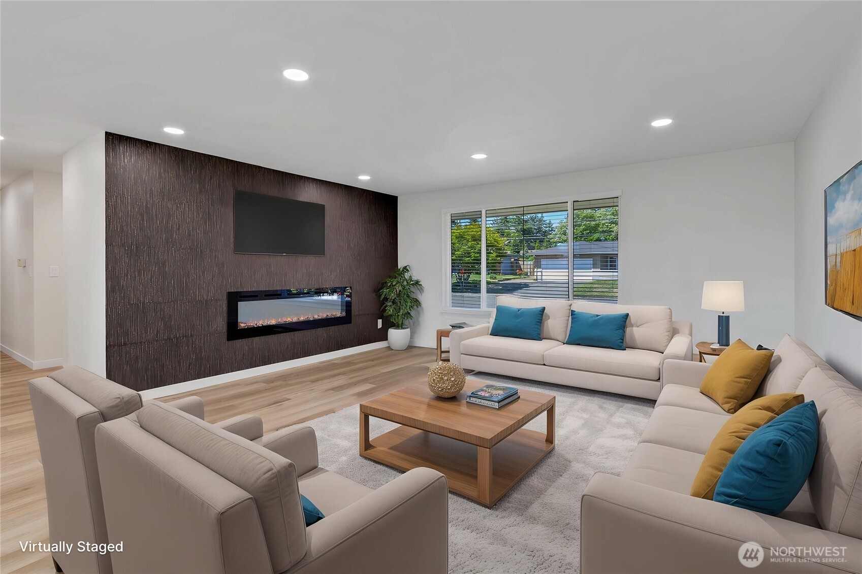 1425 N Woodlawn