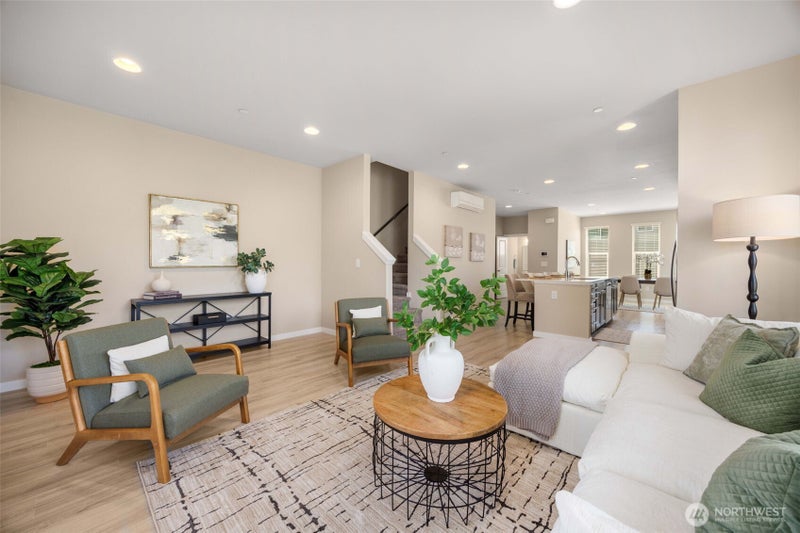 15113 40th Avenue W C1