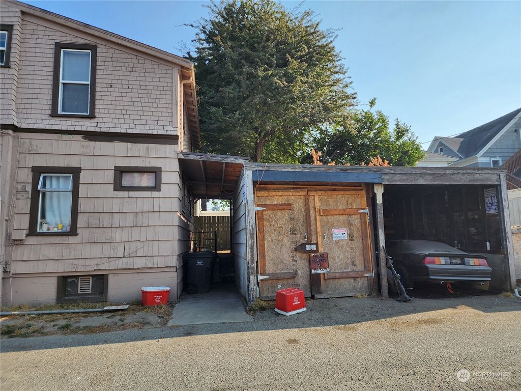 Photo of 1412 23rd Street, Everett, WA 98201 (MLS # 2009643)