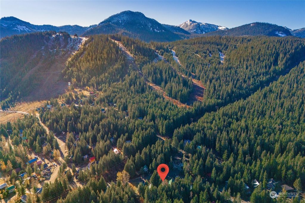 Photo of 50 Cascade Place, Snoqualmie Pass, WA 98068 (MLS # 2187573)