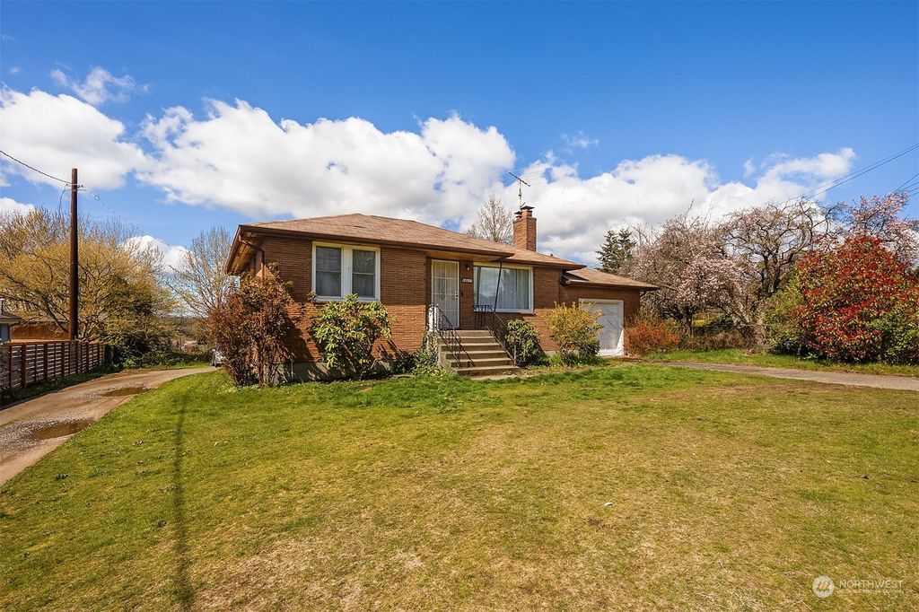 Photo of 12217 Beacon Avenue S, Seattle, WA 98178 (MLS # 2055830)