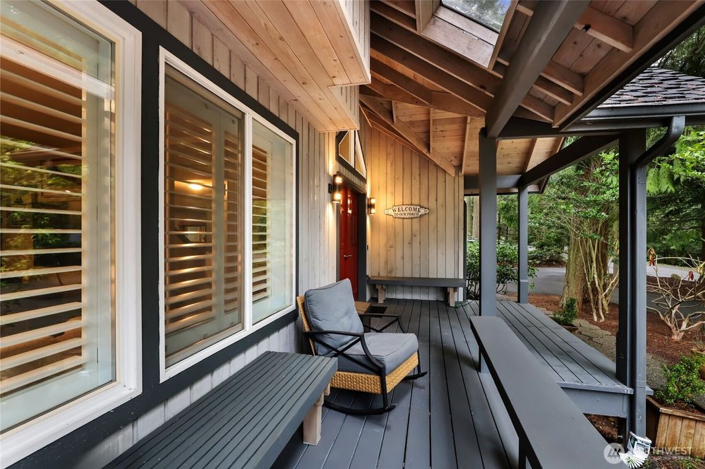 Photo of 211 Baycliff Drive, Port Townsend, WA 98368 (MLS # 2494180)