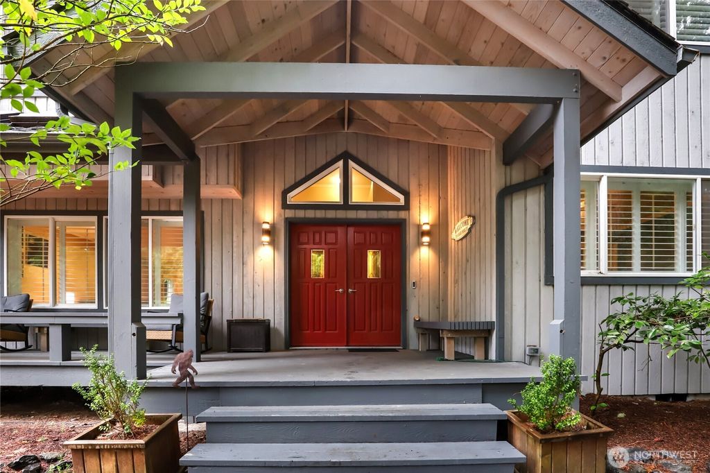 Photo of 211 Baycliff Drive, Port Townsend, WA 98368 (MLS # 2494180)