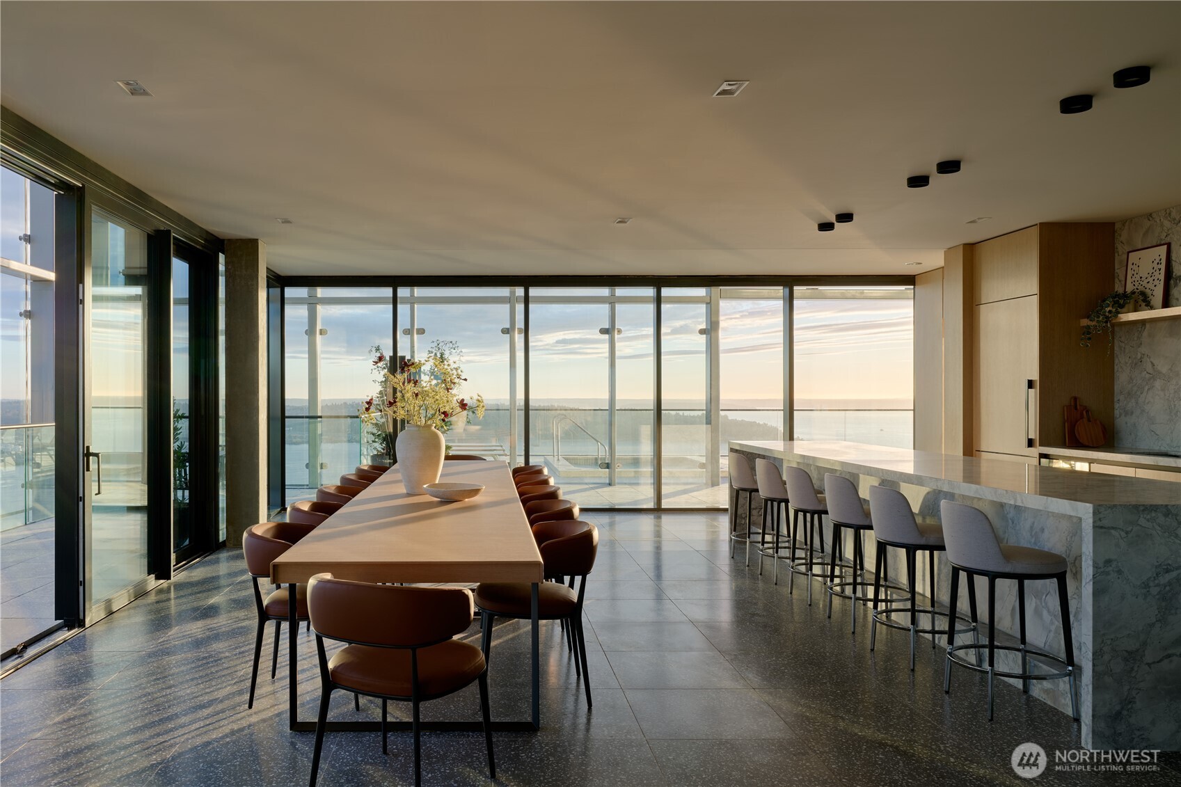 300 Virginia Street 912