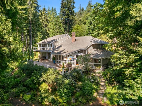 Photo of 4560 ISLAND Avenue, Bainbridge Island, WA 98110 (MLS # 2532494)
