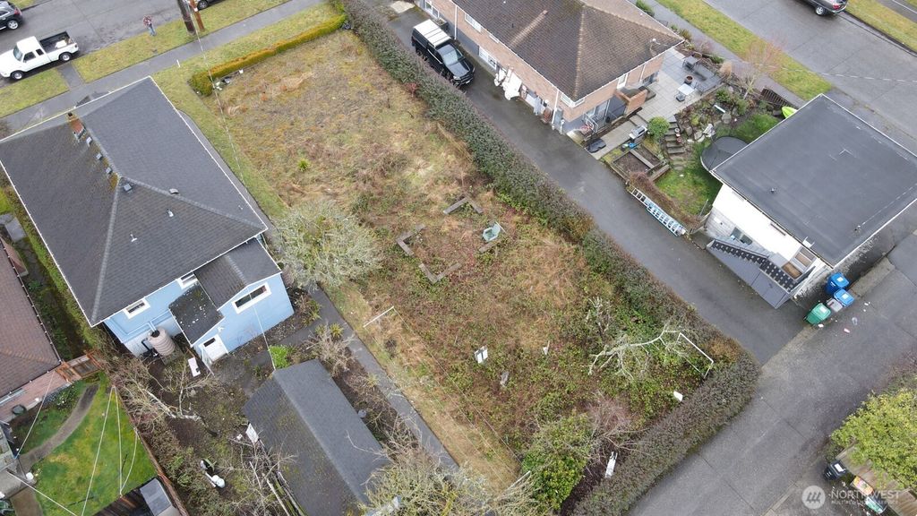 Photo of 8209 Densmore Avenue, Seattle, WA 98103 (MLS # 2369492)