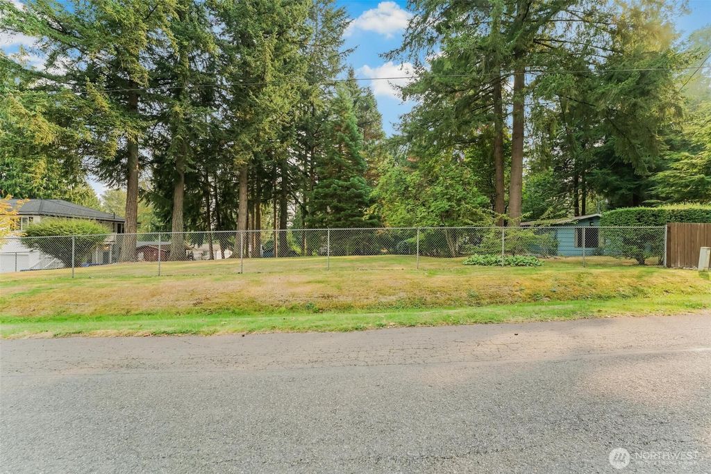 Photo of 186 XX SE 215th Street, Renton, WA 98058 (MLS # 2428857)