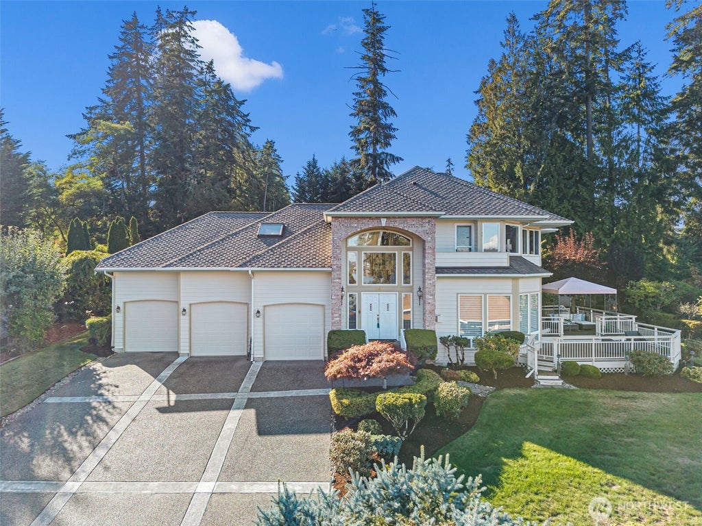 Photo of 642 9th Court, Fox Island, WA 98333 (MLS # 2586279)
