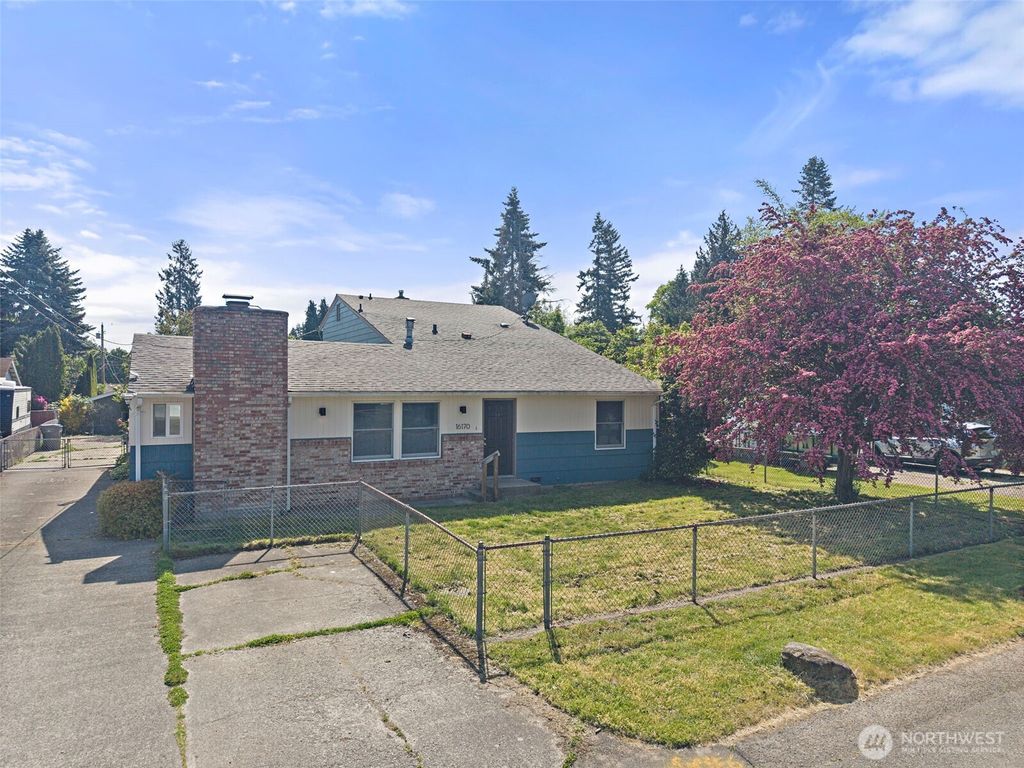 Photo of 16170 120th Avenue SE, Renton, WA 98058 (MLS # 2528361)