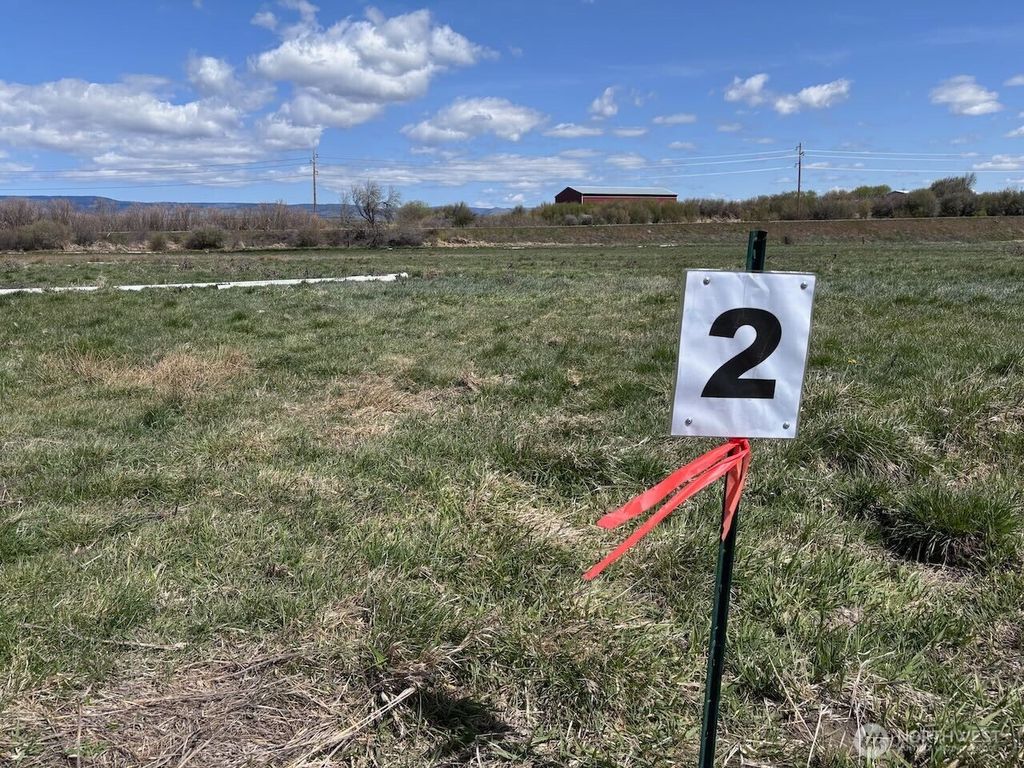 Photo of 2 xx Dry Creek Road, Ellensburg, WA 98926 (MLS # 2508488)