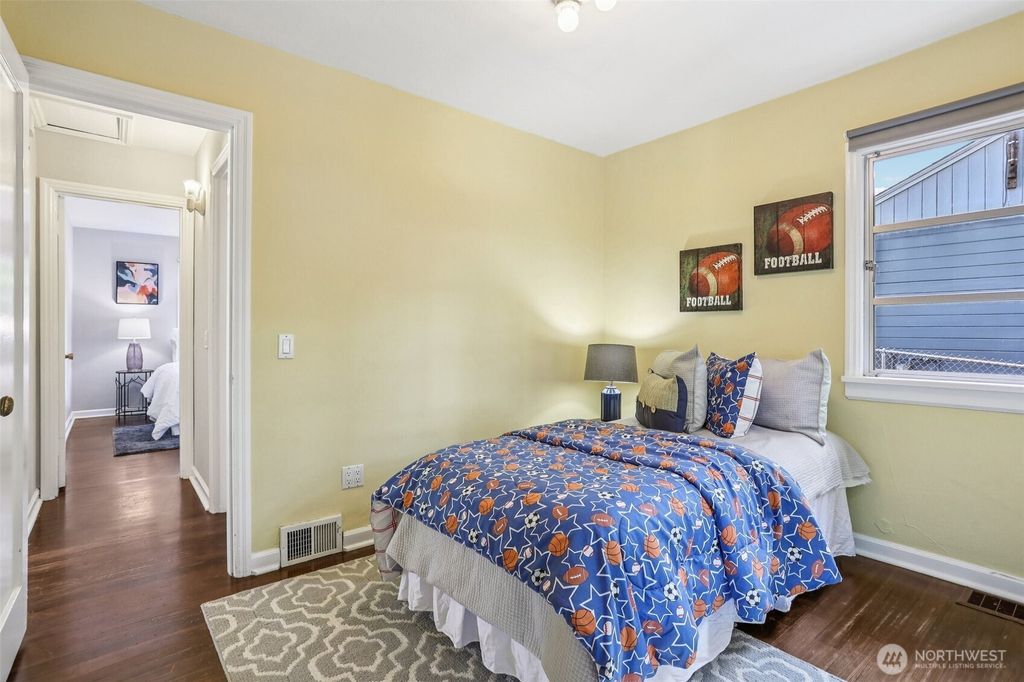 listing image 9364845718560229003