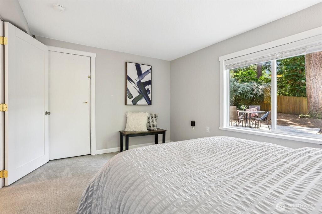 listing image 9367948598408818792