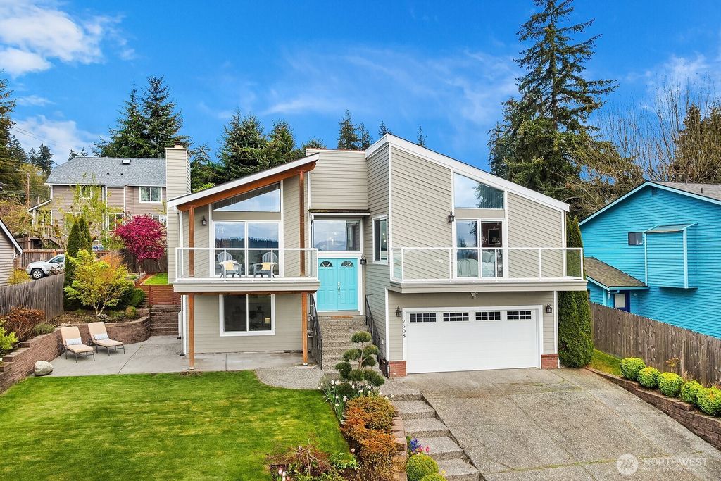 Photo of 7608 113th Avenue SE, Newcastle, WA 98056 (MLS # 2359223)