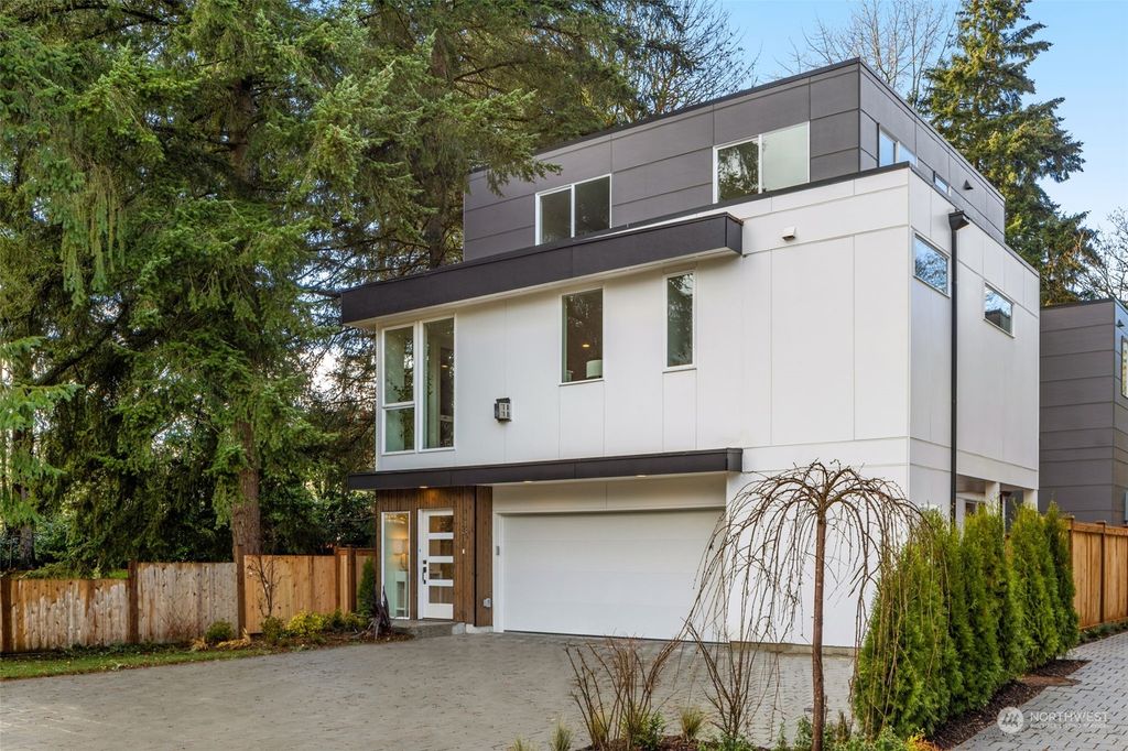 Photo of 14431 101st Place NE, Kirkland, WA 98034 (MLS # 2313014)