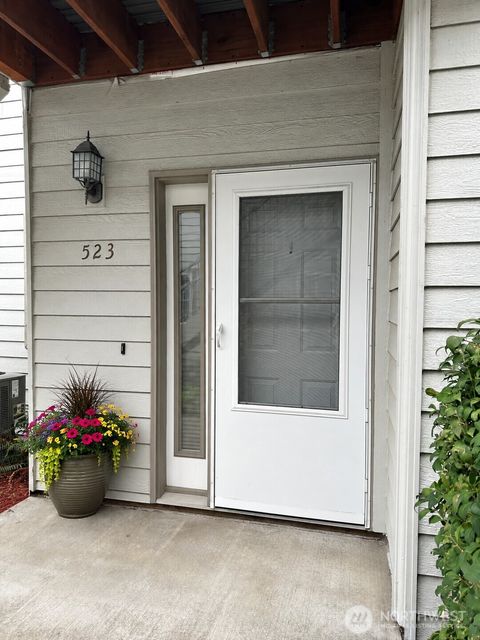 Photo of 523 W Kellogg Road, Bellingham, WA 98226 (MLS # 2554554)