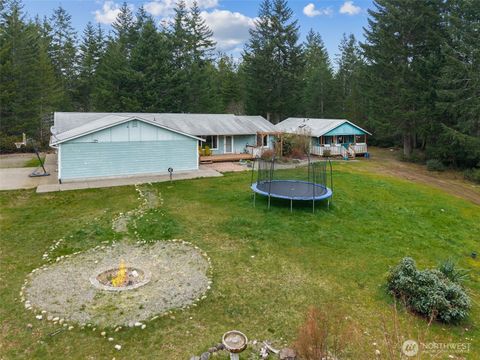 Photo of 10 E Mooreview Lane E, Shelton, WA 98584 (MLS # 2496532)
